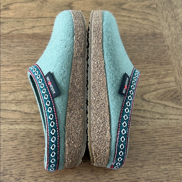 Haflinger Green Wool clogs - Picture 6 of 9